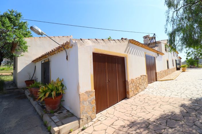 Image No.42-8 Bed Cortijo for sale