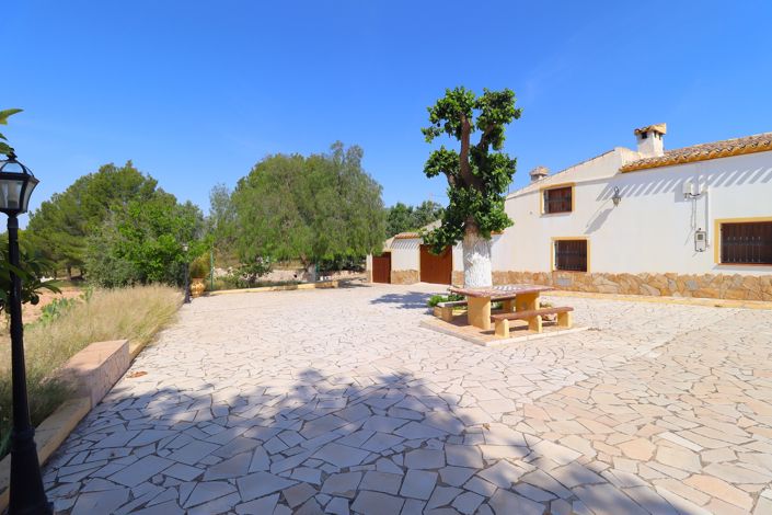 Image No.50-8 Bed Cortijo for sale