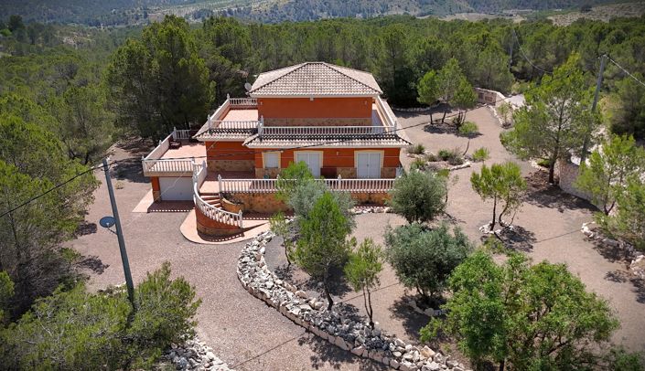 Image No.1-5 Bed Villa for sale