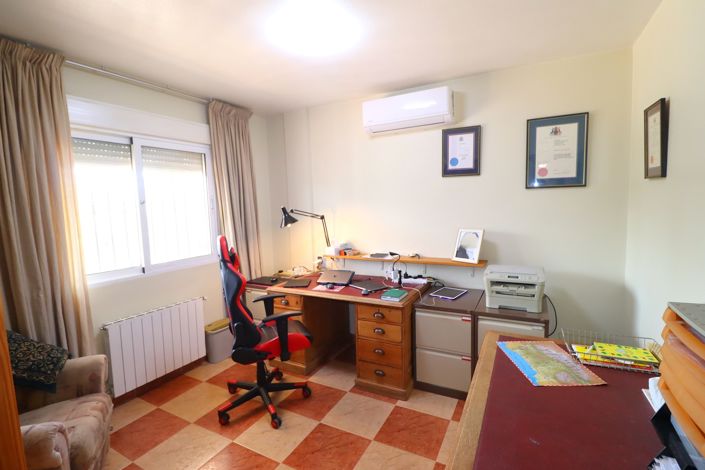 Image No.21-5 Bed Villa for sale