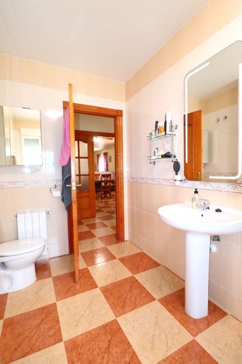 Image No.23-5 Bed Villa for sale