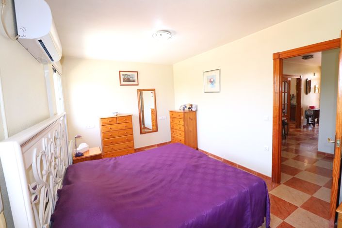 Image No.25-5 Bed Villa for sale