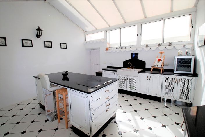 Image No.37-6 Bed Cortijo for sale