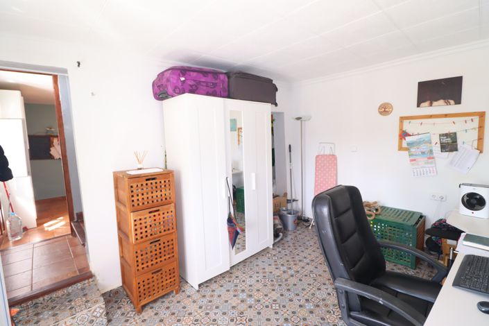 Image No.16-4 Bed Cortijo for sale