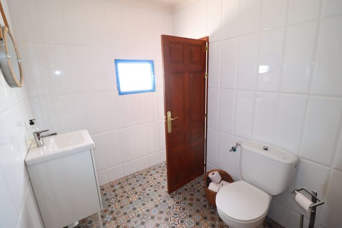 Image No.19-4 Bed Cortijo for sale