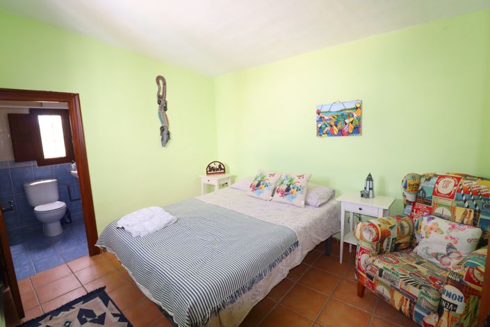 Image No.46-4 Bed Cortijo for sale