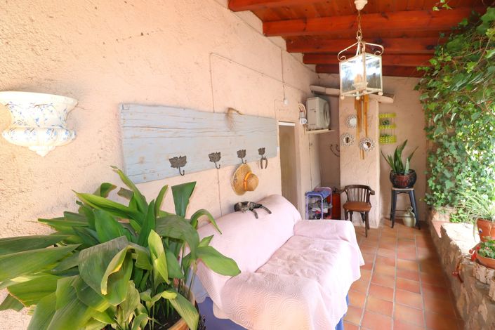 Image No.10-4 Bed Country House for sale