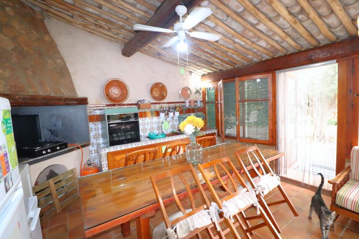 Image No.41-4 Bed Country House for sale