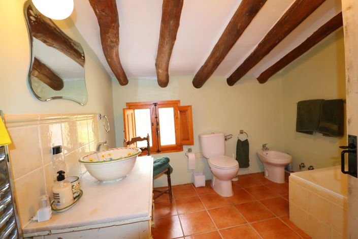 Image No.42-4 Bed Cortijo for sale