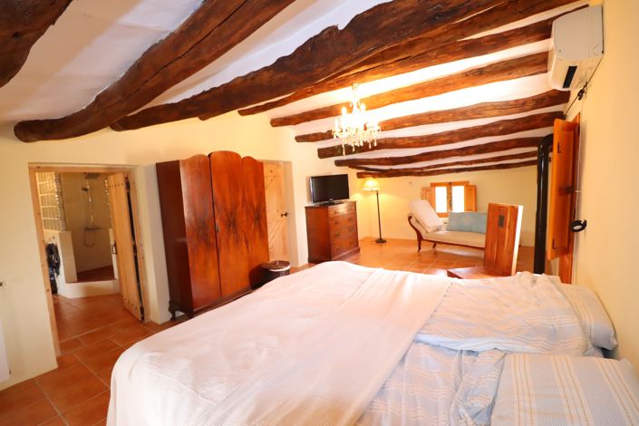 Image No.46-4 Bed Cortijo for sale