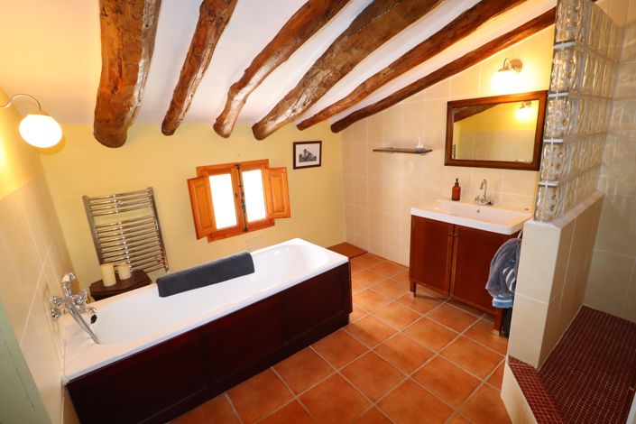 Image No.48-4 Bed Cortijo for sale