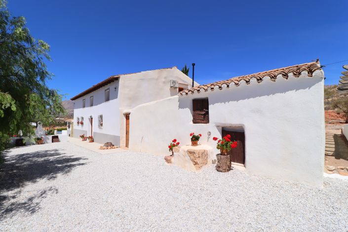 Image No.8-4 Bed Cortijo for sale