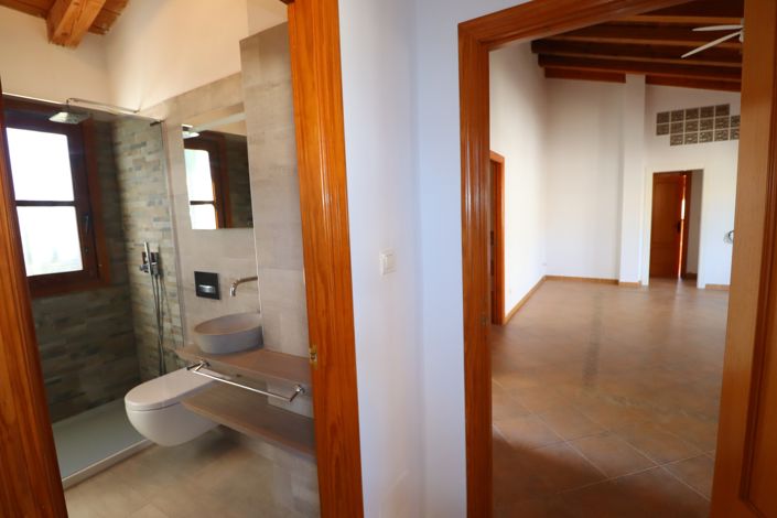 Image No.27-3 Bed Villa for sale