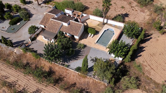 Image No.2-3 Bed Villa for sale