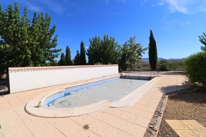 Image No.9-3 Bed Villa for sale