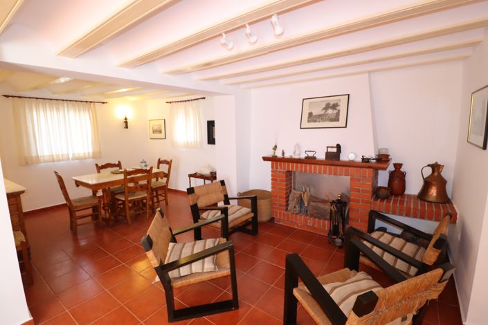 Image No.10-3 Bed Cortijo for sale