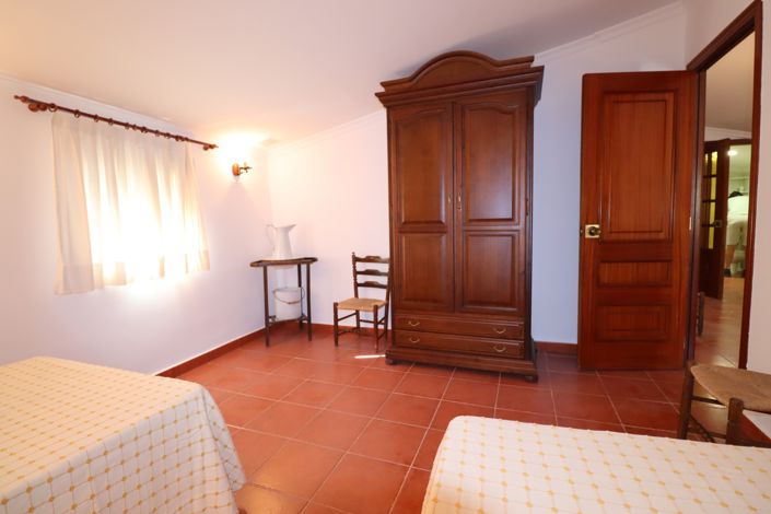 Image No.36-3 Bed Cortijo for sale