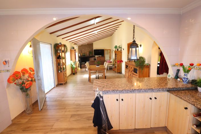 Image No.19-4 Bed Country House for sale