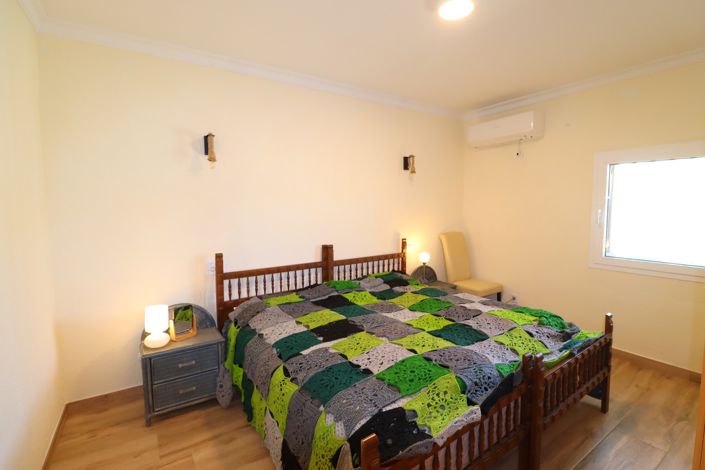 Image No.36-4 Bed Country House for sale