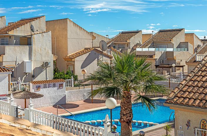 Image No.24-3 Bed Villa / Detached for sale