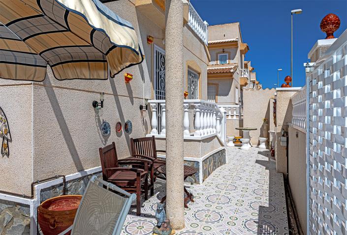 Image No.6-3 Bed Villa / Detached for sale