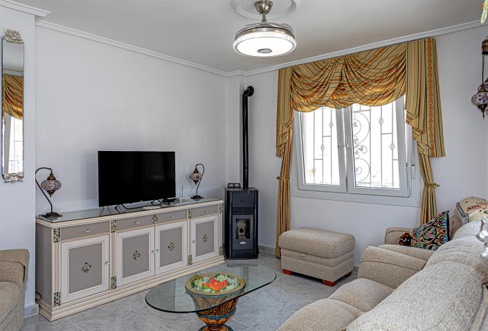 Image No.9-3 Bed Villa / Detached for sale