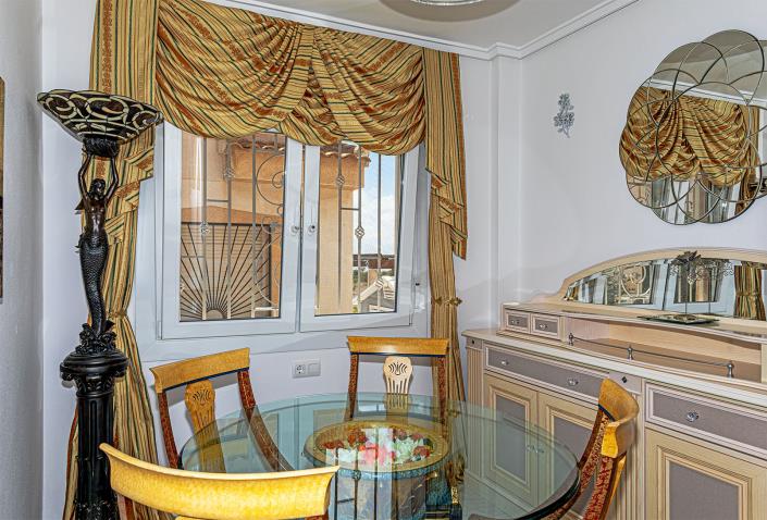 Image No.15-3 Bed Villa / Detached for sale