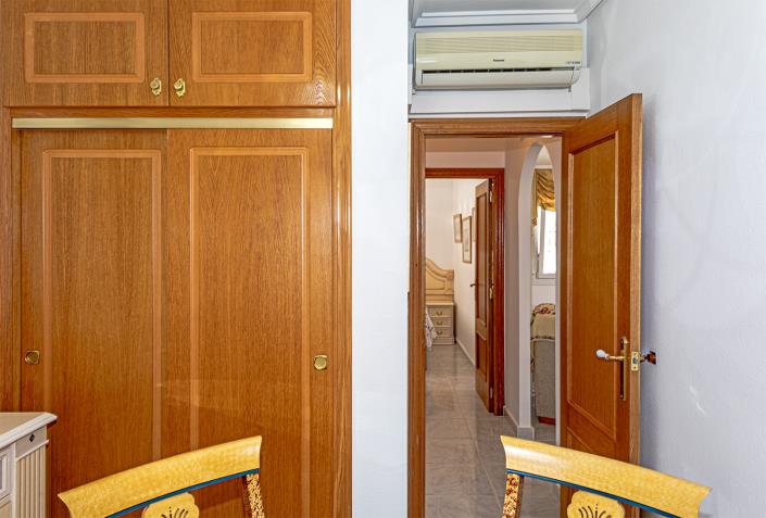 Image No.16-3 Bed Villa / Detached for sale