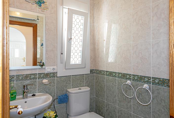 Image No.19-3 Bed Villa / Detached for sale