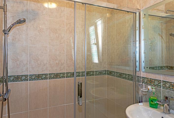 Image No.20-3 Bed Villa / Detached for sale