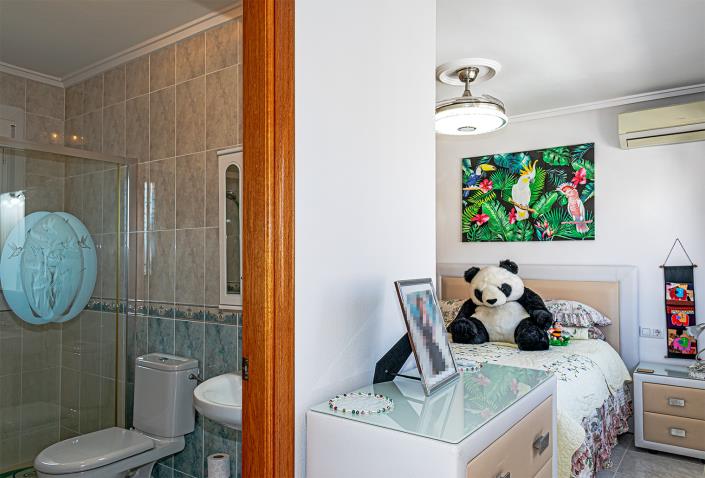 Image No.24-3 Bed Villa / Detached for sale