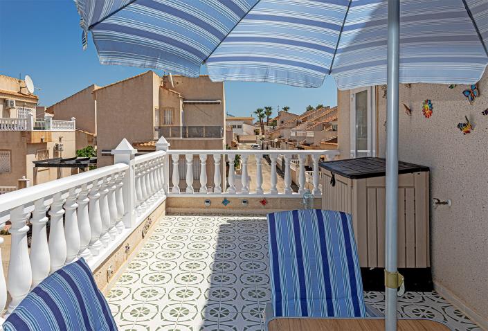 Image No.30-3 Bed Villa / Detached for sale