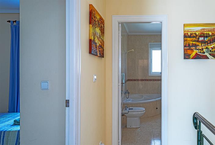 Image No.32-3 Bed Duplex for sale