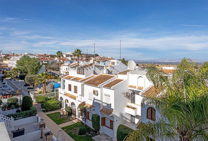 Image No.20-2 Bed Apartment for sale