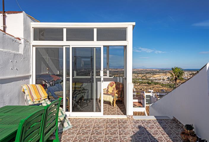 Image No.24-2 Bed Apartment for sale