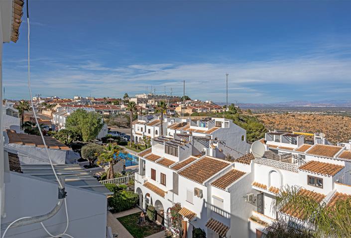 Image No.28-2 Bed Apartment for sale