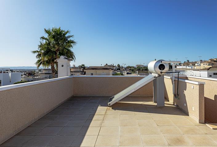 Image No.45-4 Bed Villa / Detached for sale