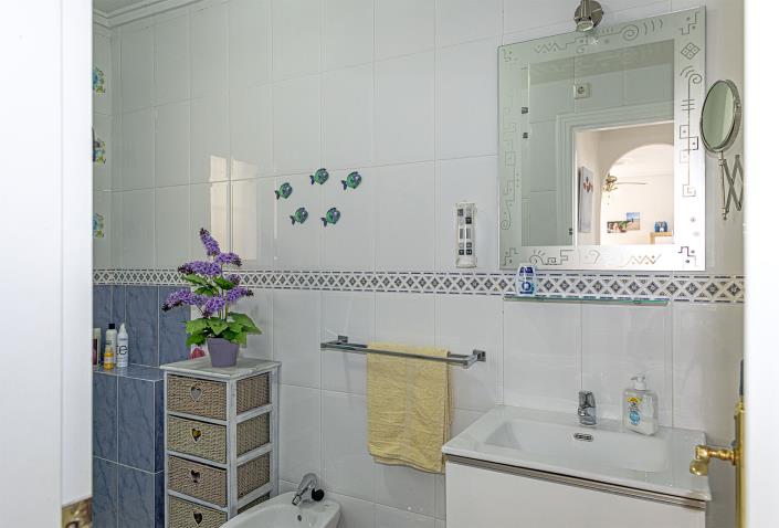 Image No.19-2 Bed Apartment for sale