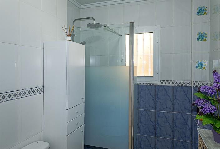 Image No.20-2 Bed Apartment for sale