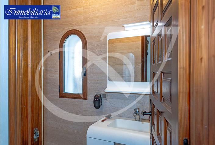 Image No.32-4 Bed Villa for sale