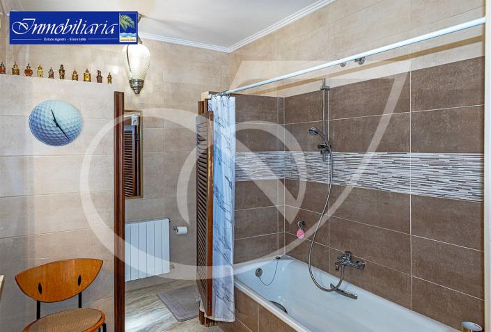 Image No.41-4 Bed Villa for sale