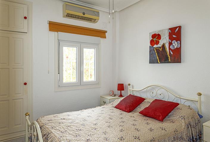 Image No.16-2 Bed Apartment for sale