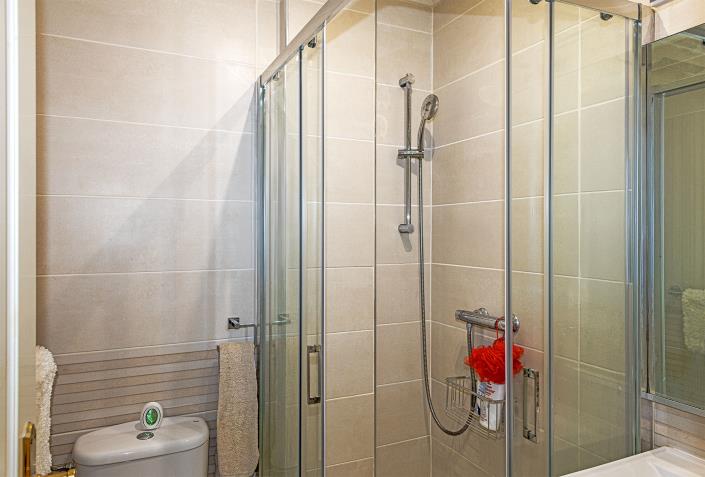 Image No.26-2 Bed Apartment for sale