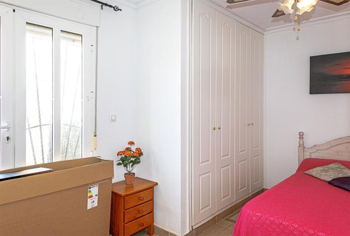 Image No.21-3 Bed Villa / Detached for sale