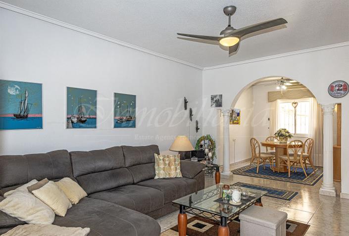 Image No.10-3 Bed Villa / Detached for sale