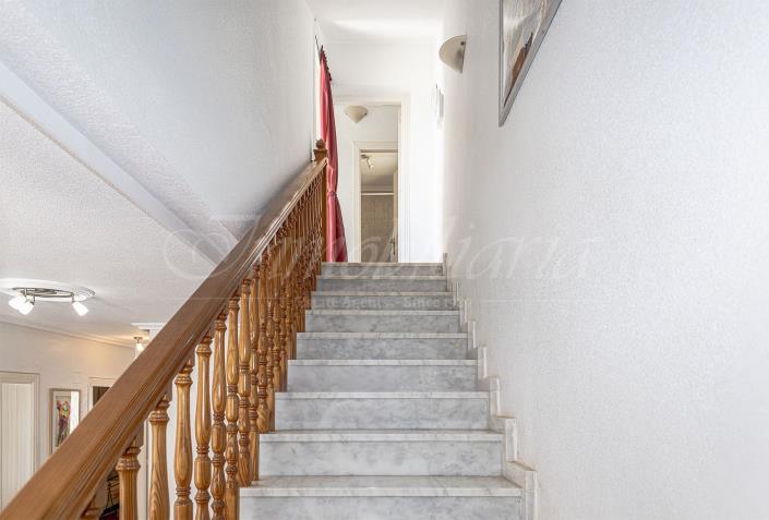 Image No.20-3 Bed Villa / Detached for sale