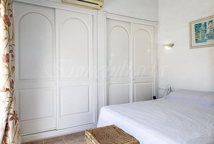 Image No.25-3 Bed Villa / Detached for sale