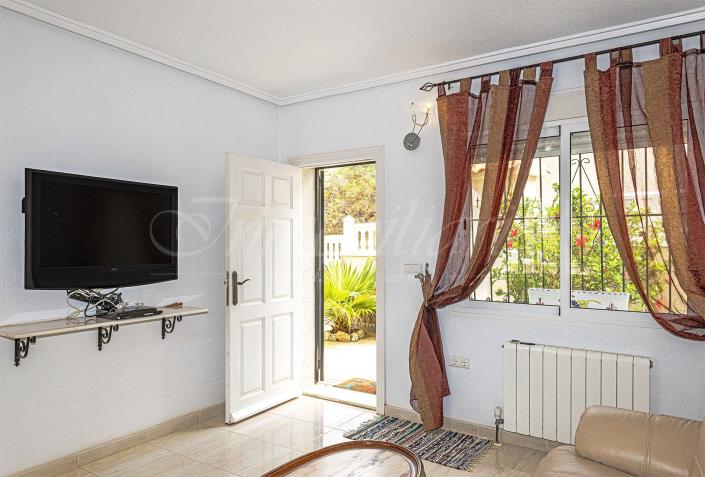 Image No.17-3 Bed Villa / Detached for sale