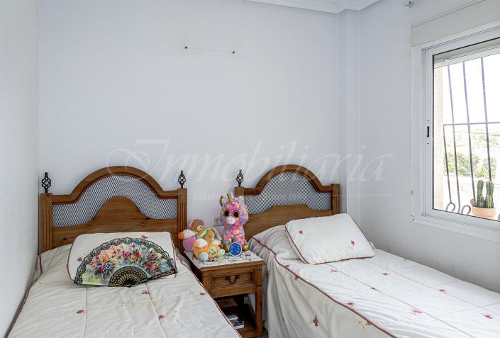 Image No.30-3 Bed Villa / Detached for sale