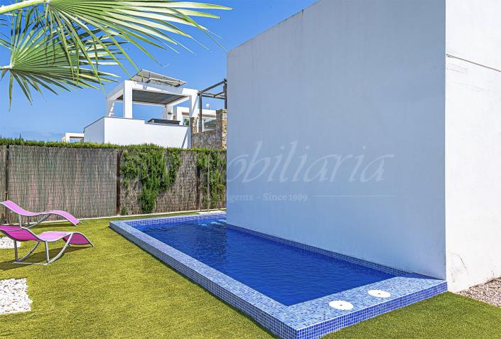 Image No.7-2 Bed Villa / Detached for sale